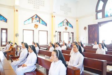 Hình ảnh: Nghi thức Khâm liệm, Thánh lễ tiễn đưa và kính viếng nữ tu Têrêxa Lê Thị Huệ, OP.