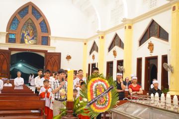 Hình ảnh: Nghi thức Khâm liệm, Thánh lễ tiễn đưa và kính viếng nữ tu Têrêxa Lê Thị Huệ, OP.