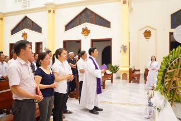 Hình ảnh: Nghi thức Khâm liệm, Thánh lễ tiễn đưa và kính viếng nữ tu Têrêxa Lê Thị Huệ, OP.