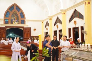Hình ảnh: Nghi thức Khâm liệm, Thánh lễ tiễn đưa và kính viếng nữ tu Têrêxa Lê Thị Huệ, OP.
