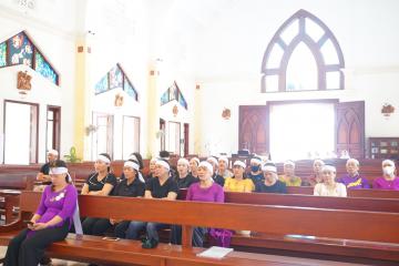 Hình ảnh: Nghi thức Khâm liệm, Thánh lễ tiễn đưa và kính viếng nữ tu Têrêxa Lê Thị Huệ, OP.