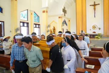 Hình ảnh: Thánh lễ An táng và tiễn đưa nữ tu Têrêxa Lê Thị Huệ, OP.