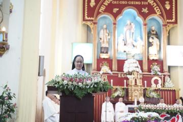Hình ảnh: Thánh lễ Tạ ơn, Làm phép và Cắt băng Khánh Thành Nhà Sinh Hoạt Tu xá Thánh Martinô Ngọc Đồng