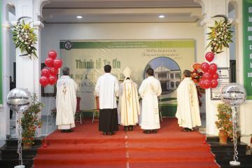 Hình ảnh: Thánh lễ Tạ ơn, Làm phép và Cắt băng Khánh Thành Nhà Sinh Hoạt Tu xá Thánh Martinô Ngọc Đồng