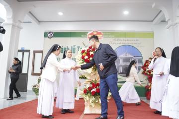 Hình ảnh: Đón tiếp và Hoan ca mừng Khánh Thành Nhà Sinh Hoạt Tu xá Thánh Martinô Ngọc Đồng