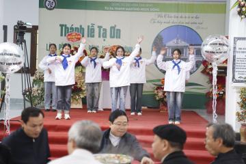 Hình ảnh: Đón tiếp và Hoan ca mừng Khánh Thành Nhà Sinh Hoạt Tu xá Thánh Martinô Ngọc Đồng