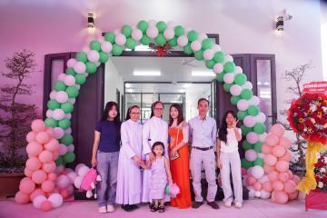 Hình ảnh: Làm phép và Cắt băng Khánh Thành Cộng đoàn Thánh Piô V Mỹ Hội