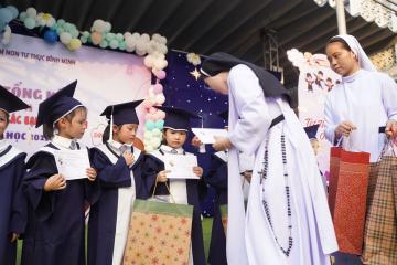 Hình ảnh: Thánh lễ Bế giảng Năm học, Lễ Ra trường và mừng ngày Quốc tế Thiếu Nhi năm 2026 | Mầm Non Tư Thục Bình Minh
