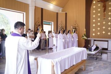 Hình ảnh: Nghi thức Khâm liệm & Thánh lễ cầu nguyện cho Nữ tu Anna Nguyễn Thị Cúc, OP.