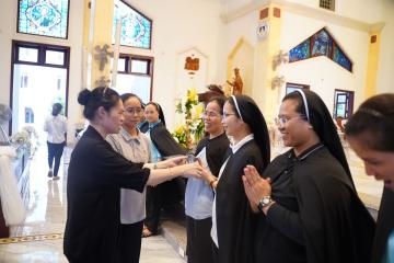 Chùm hình ảnh số 1: Thánh lễ Tạ ơn, Nghi thức Khấn Dòng và mừng Ngân khánh Khấn Dòng năm 2026 (1)