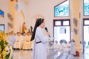 Chùm Hình ảnh số 3: Thánh lễ Tạ ơn, Nghi thức Khấn Dòng và mừng Ngân khánh Khấn Dòng năm 2026 (3)