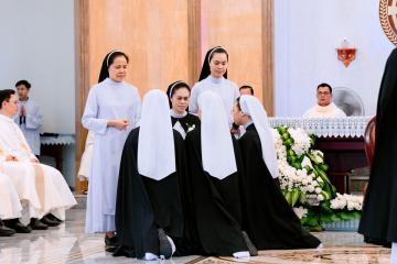 Chùm Hình ảnh số 4: Thánh lễ Tạ ơn, Nghi thức Khấn Dòng và mừng Ngân khánh Khấn Dòng năm 2026 (4)