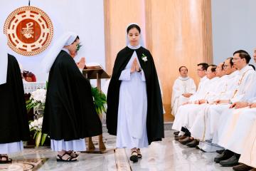 Chùm Hình ảnh số 4: Thánh lễ Tạ ơn, Nghi thức Khấn Dòng và mừng Ngân khánh Khấn Dòng năm 2026 (4)