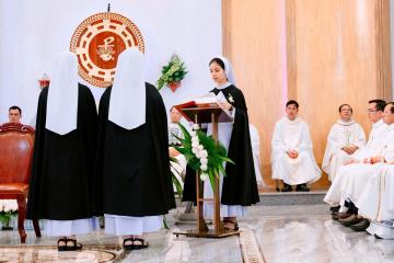 Chùm Hình ảnh số 4: Thánh lễ Tạ ơn, Nghi thức Khấn Dòng và mừng Ngân khánh Khấn Dòng năm 2026 (4)
