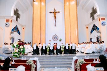 Chùm Hình ảnh số 4: Thánh lễ Tạ ơn, Nghi thức Khấn Dòng và mừng Ngân khánh Khấn Dòng năm 2026 (4)