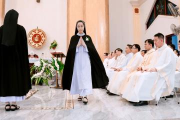 Chùm Hình ảnh số 4: Thánh lễ Tạ ơn, Nghi thức Khấn Dòng và mừng Ngân khánh Khấn Dòng năm 2026 (4)