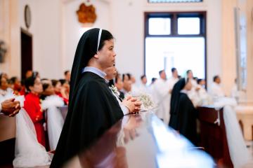 Chùm Hình ảnh số 5: Thánh lễ Tạ ơn, Nghi thức Khấn Dòng và mừng Ngân khánh Khấn Dòng năm 2026 (5)