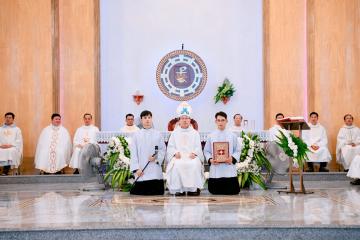 Chùm Hình ảnh số 5: Thánh lễ Tạ ơn, Nghi thức Khấn Dòng và mừng Ngân khánh Khấn Dòng năm 2026 (5)