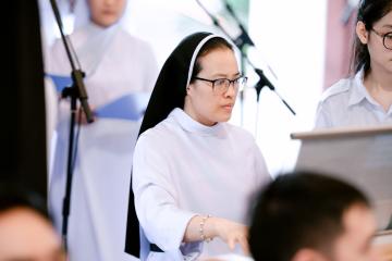 Chùm Hình ảnh số 5: Thánh lễ Tạ ơn, Nghi thức Khấn Dòng và mừng Ngân khánh Khấn Dòng năm 2026 (5)