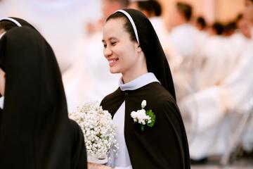 Chùm Hình ảnh số 5: Thánh lễ Tạ ơn, Nghi thức Khấn Dòng và mừng Ngân khánh Khấn Dòng năm 2026 (5)