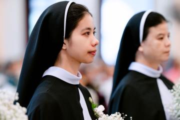 Chùm Hình ảnh số 5: Thánh lễ Tạ ơn, Nghi thức Khấn Dòng và mừng Ngân khánh Khấn Dòng năm 2026 (5)