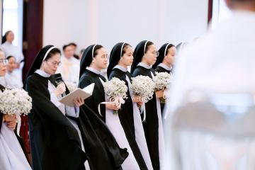 Chùm Hình ảnh số 5: Thánh lễ Tạ ơn, Nghi thức Khấn Dòng và mừng Ngân khánh Khấn Dòng năm 2026 (5)