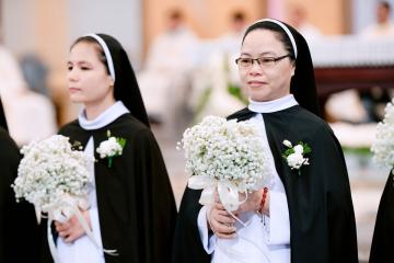 Chùm Hình ảnh số 5: Thánh lễ Tạ ơn, Nghi thức Khấn Dòng và mừng Ngân khánh Khấn Dòng năm 2026 (5)