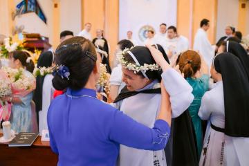 Chùm Hình ảnh số 6: Thánh lễ Tạ ơn, Nghi thức Khấn Dòng và mừng Ngân khánh Khấn Dòng năm 2026 (6)
