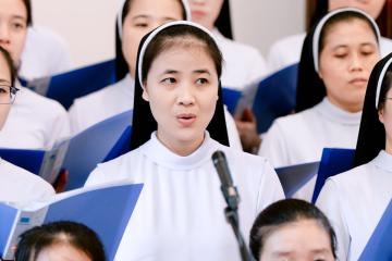 Chùm Hình ảnh số 6: Thánh lễ Tạ ơn, Nghi thức Khấn Dòng và mừng Ngân khánh Khấn Dòng năm 2026 (6)