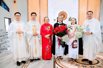 Chùm Hình ảnh số 6: Thánh lễ Tạ ơn, Nghi thức Khấn Dòng và mừng Ngân khánh Khấn Dòng năm 2026 (6)