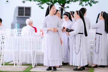 Chùm Hình ảnh số 7: Thánh lễ Tạ ơn, Nghi thức Khấn Dòng và mừng Ngân khánh Khấn Dòng năm 2026 (7)