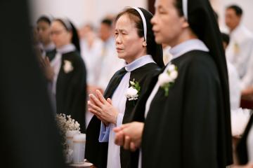 Chùm Hình ảnh số 7: Thánh lễ Tạ ơn, Nghi thức Khấn Dòng và mừng Ngân khánh Khấn Dòng năm 2026 (7)