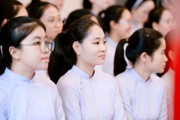 Chùm Hình ảnh số 7: Thánh lễ Tạ ơn, Nghi thức Khấn Dòng và mừng Ngân khánh Khấn Dòng năm 2026 (7)