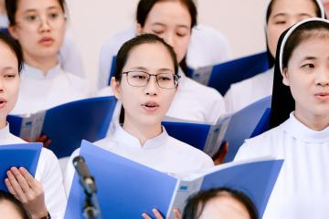 Chùm Hình ảnh số 7: Thánh lễ Tạ ơn, Nghi thức Khấn Dòng và mừng Ngân khánh Khấn Dòng năm 2026 (7)
