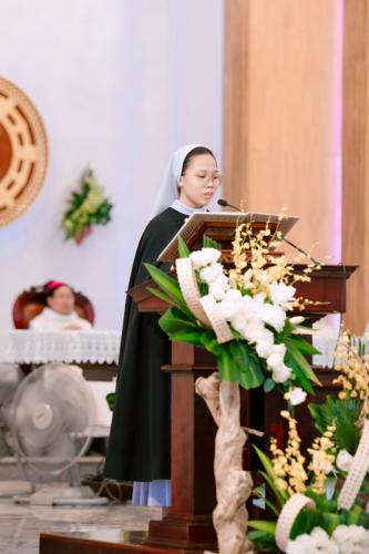 Chùm Hình ảnh số 8: Thánh lễ Tạ ơn, Nghi thức Khấn Dòng và mừng Ngân khánh Khấn Dòng năm 2026 (8)