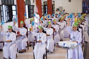 Hình ảnh 1: Cuộc thi Chung kết Tìm hiểu Tin mừng Mát thêu