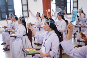 Hình ảnh 1: Cuộc thi Chung kết Tìm hiểu Tin mừng Mát thêu