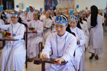 Hình ảnh 1: Cuộc thi Chung kết Tìm hiểu Tin mừng Mát thêu