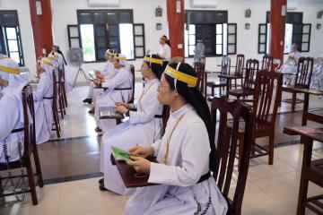 Hình ảnh 1: Cuộc thi Chung kết Tìm hiểu Tin mừng Mát thêu