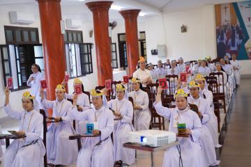 Hình ảnh 1: Cuộc thi Chung kết Tìm hiểu Tin mừng Mát thêu