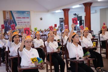 Hình ảnh 1: Cuộc thi Chung kết Tìm hiểu Tin mừng Mát thêu