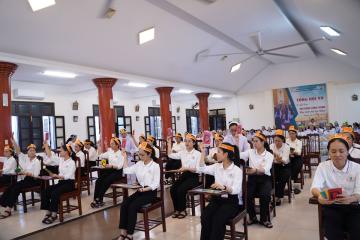 Hình ảnh 1: Cuộc thi Chung kết Tìm hiểu Tin mừng Mát thêu