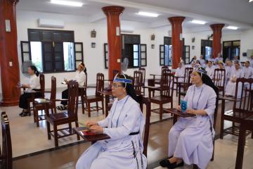 Hình ảnh 1: Cuộc thi Chung kết Tìm hiểu Tin mừng Mát thêu