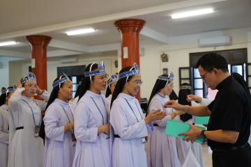 Hình ảnh 2: Cuộc thi Chung kết Tìm hiểu Tin mừng Mát thêu