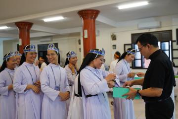 Hình ảnh 2: Cuộc thi Chung kết Tìm hiểu Tin mừng Mát thêu
